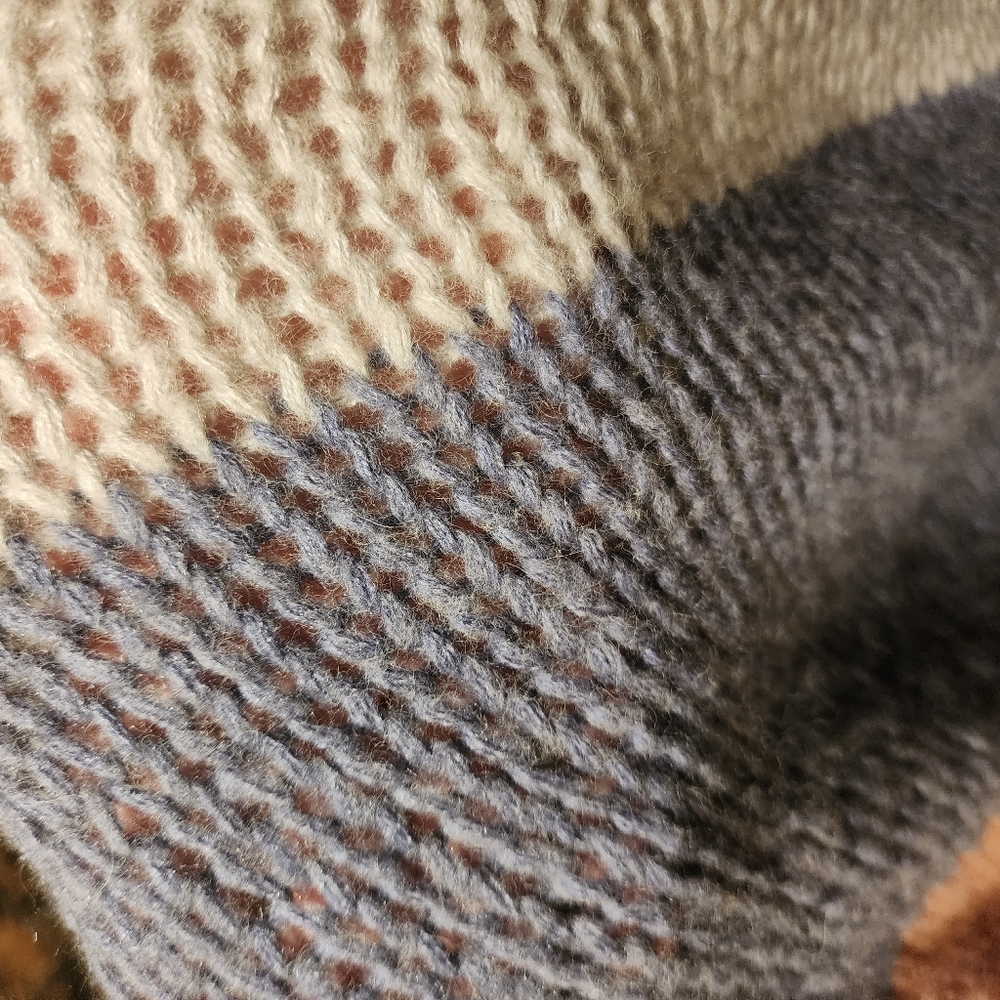 ⭐️Lucky Brand Women’s Color Block Sweater Size XS - Picture 4 of 4